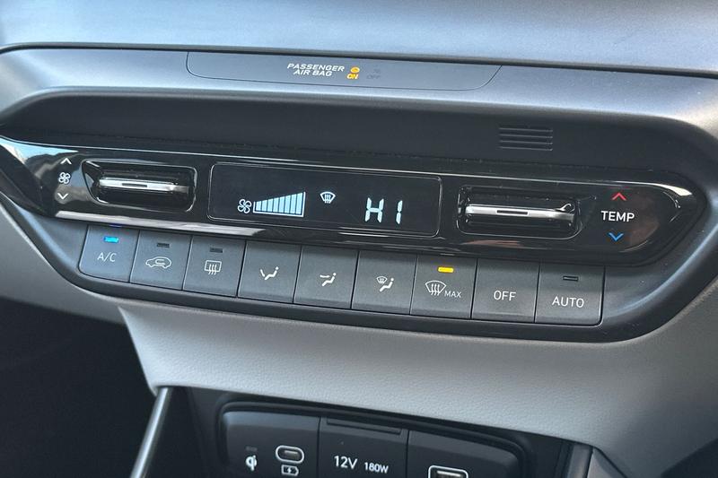 Used Hyundai i20 2024 for sale - 76908777: Photo 15