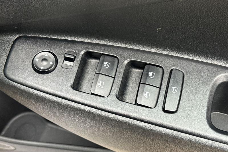Used Hyundai i10 2021 for sale - 76308837: Photo 16
