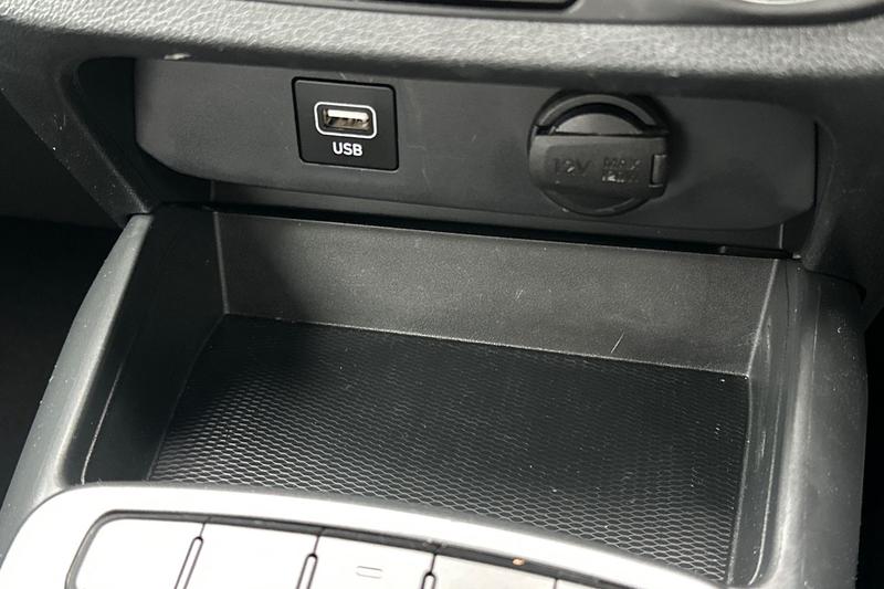 Used Hyundai i10 2021 for sale - 76308837: Photo 32