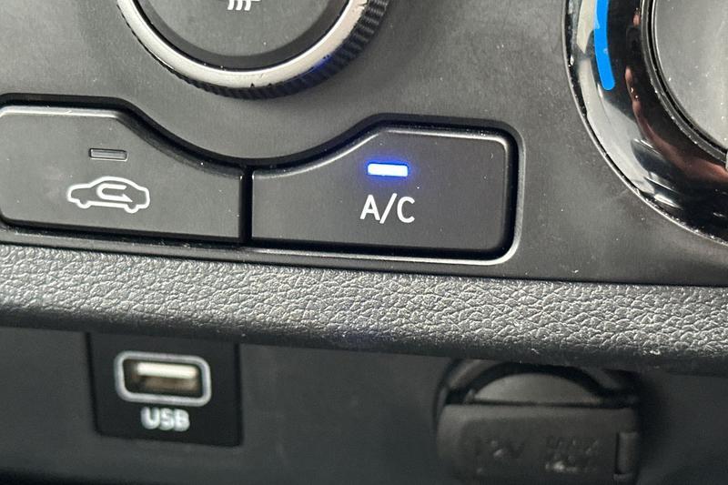 Used Hyundai i10 2021 for sale - 76308837: Photo 38