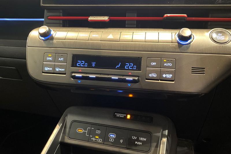 Used Hyundai KONA 2024 for sale - 76998847: Photo 15