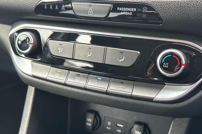 Used Hyundai i30 2017 for sale - 76920020: Photo 15