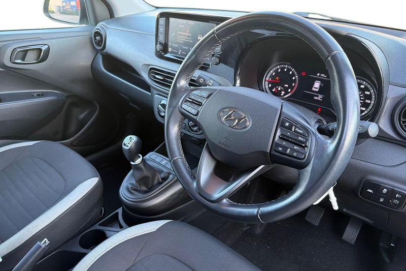 Used Hyundai i10 2023 for sale - 77659762: Photo 10