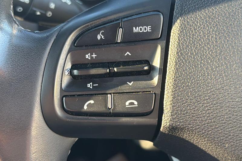 Used Hyundai i10 2023 for sale - 77659762: Photo 21