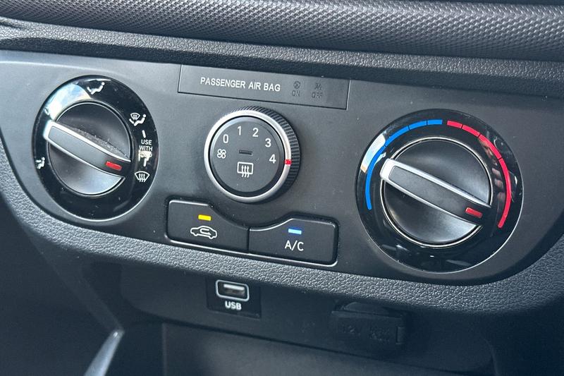 Used Hyundai i10 2020 for sale - 77211034: Photo 15