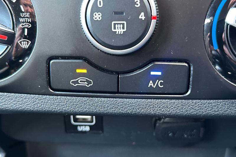 Used Hyundai i10 2020 for sale - 77211034: Photo 34