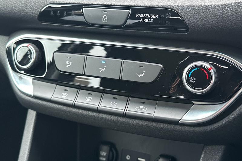 Used Hyundai i30 2020 for sale - 76458509: Photo 15