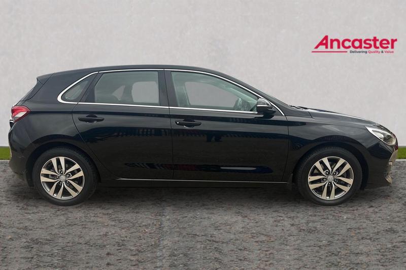 Used Hyundai i30 2020 for sale - 76458509: Photo 2