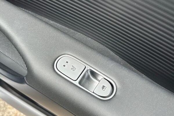 Used Hyundai IONIQ 6 2024 for sale - 74885793: Photo 29