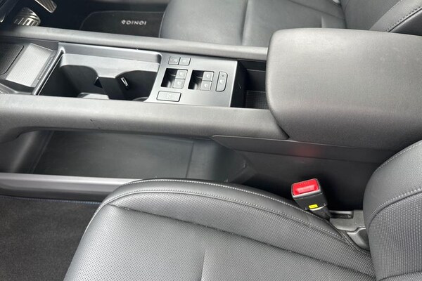 Used Hyundai IONIQ 6 2024 for sale - 74885793: Photo 32