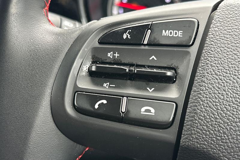 Used Hyundai i10 for sale - 76467663: Photo 21