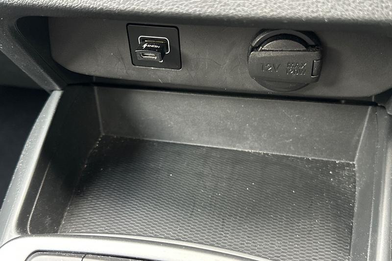 Used Hyundai i10 for sale - 76467663: Photo 25