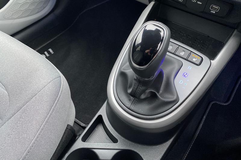 Used Hyundai i10 2024 for sale - 77138199: Photo 14