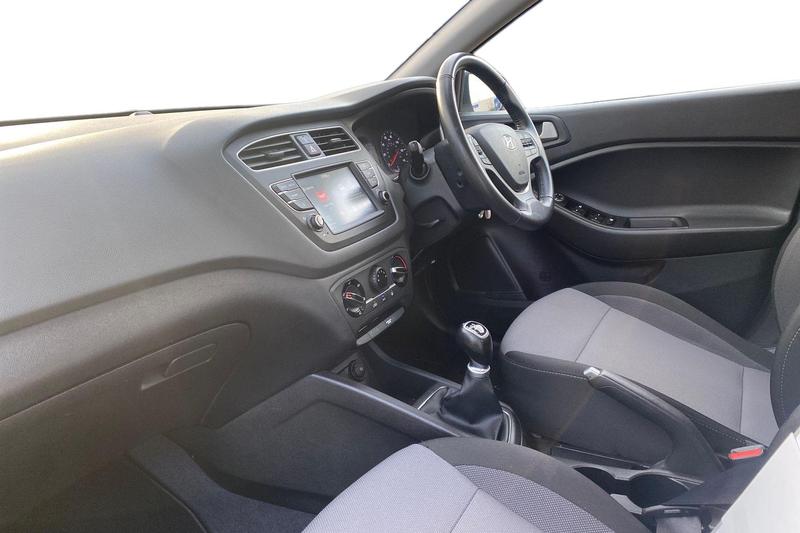 Used Hyundai i20 2019 for sale - 77306955: Photo 13