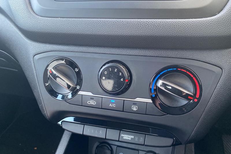 Used Hyundai i20 2019 for sale - 77306955: Photo 15