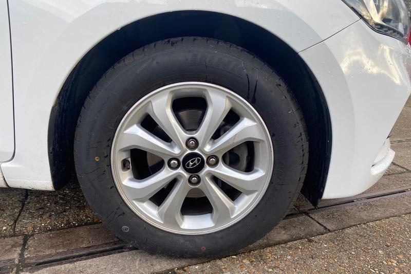 Used Hyundai i20 2019 for sale - 77306955: Photo 9