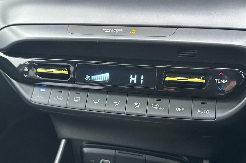 Used Hyundai i20 2025 for sale - 77064036: Photo 15