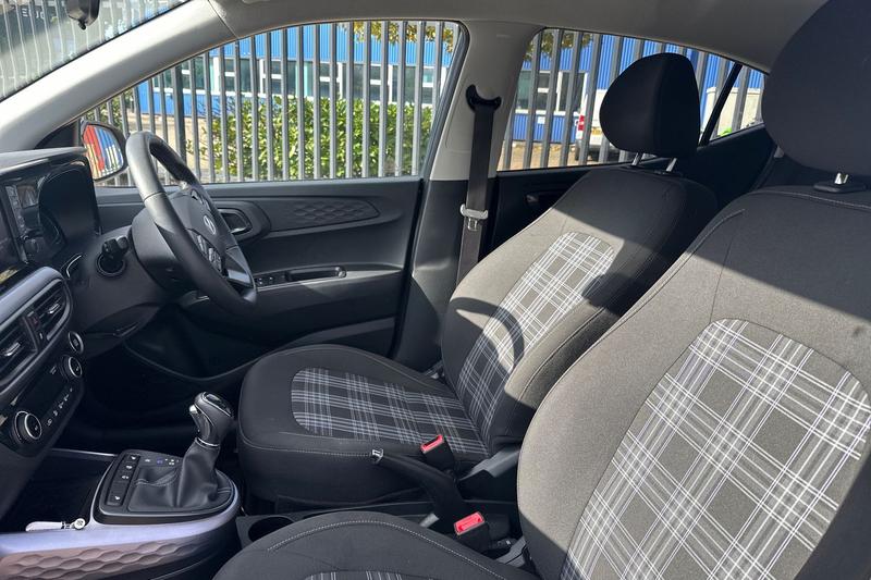 Used Hyundai i10 2024 for sale - 76172707: Photo 25