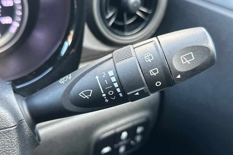 Used Hyundai i10 2020 for sale - 76908772: Photo 32