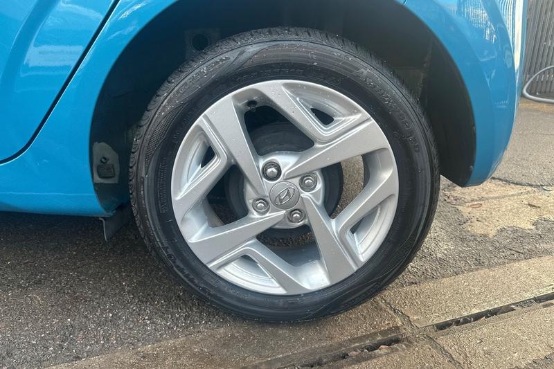 Used Hyundai i10 2020 for sale - 76908772: Photo 9