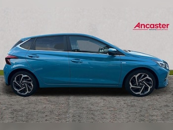 Used Hyundai i20 2023 for sale - 75758581: Photo