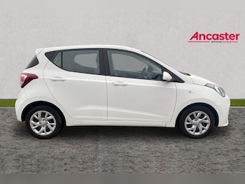 Used Hyundai i10 2018 for sale - 77570657: Photo