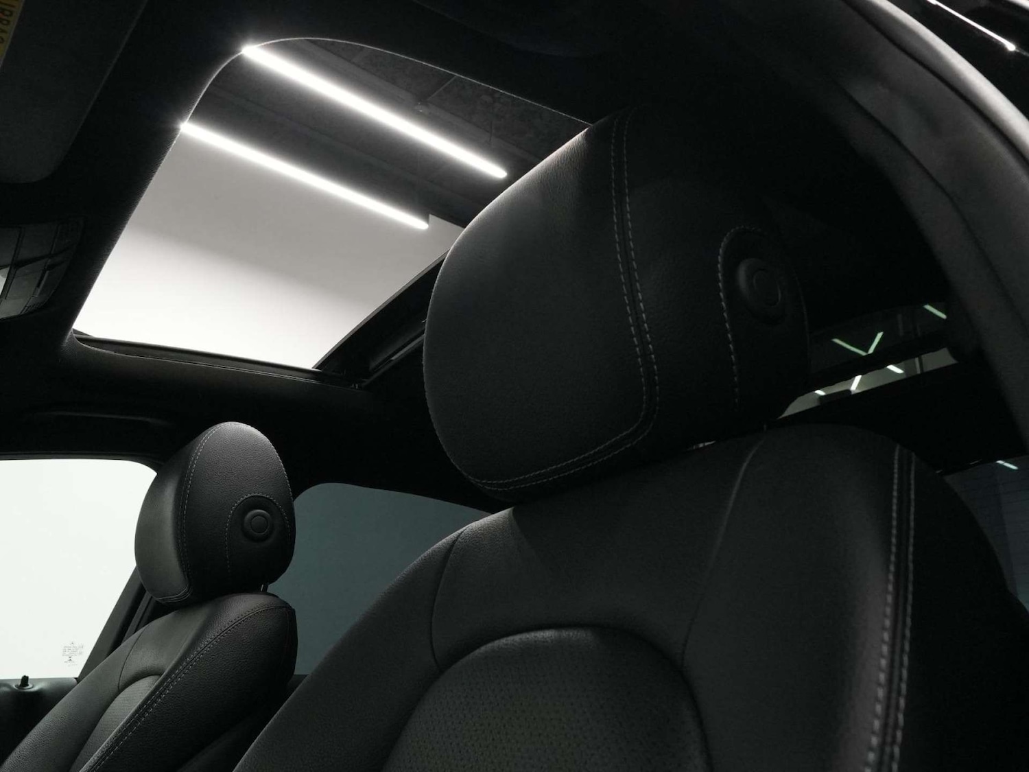 Used Mercedes-Benz C Class 2015 for sale - 77745616: Photo 14