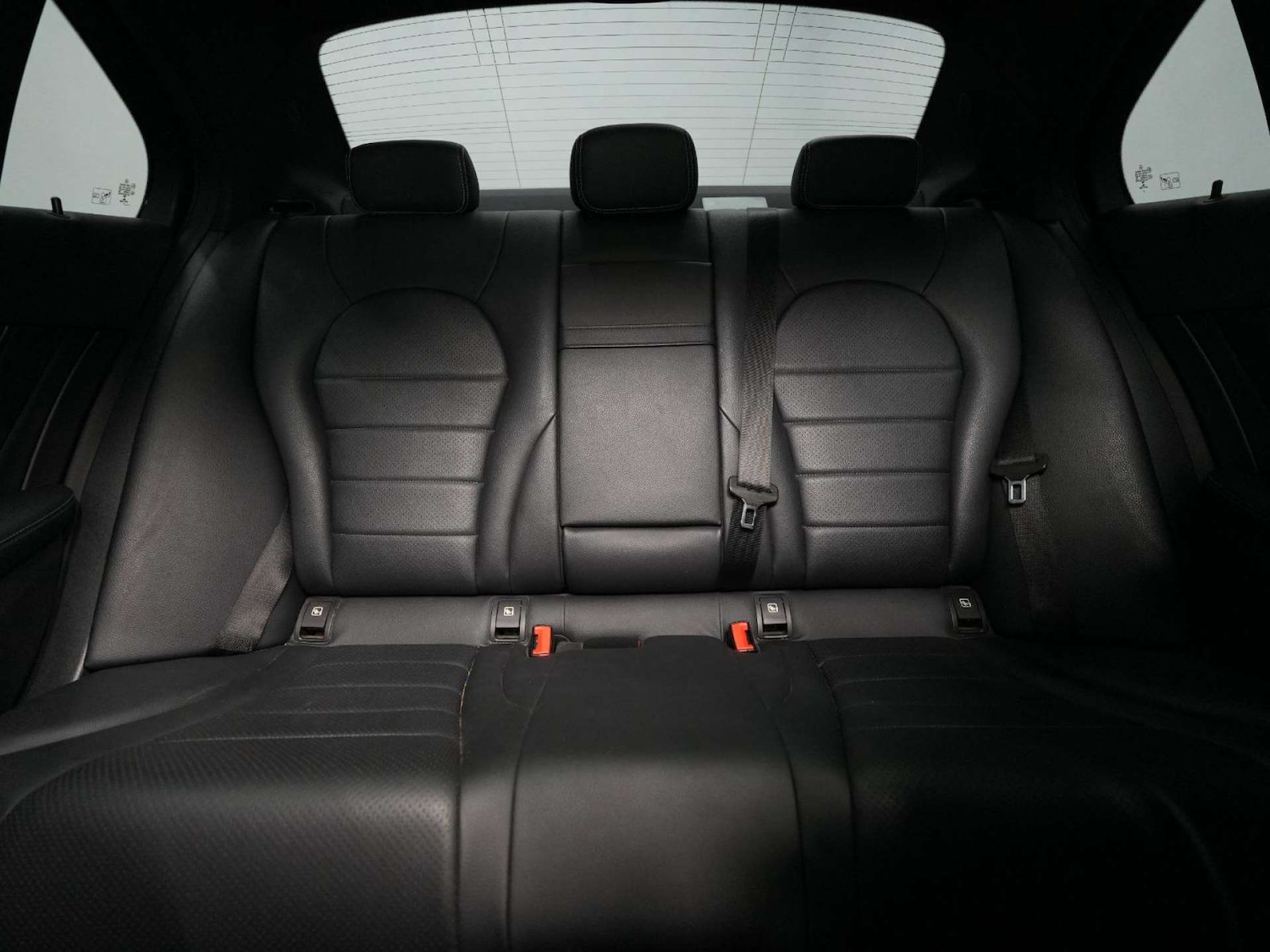 Used Mercedes-Benz C Class 2015 for sale - 77745616: Photo 26