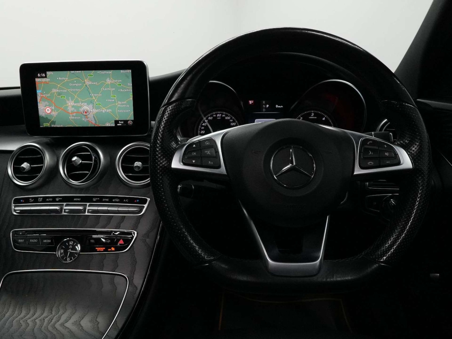 Used Mercedes-Benz C Class 2015 for sale - 77745616: Photo 53