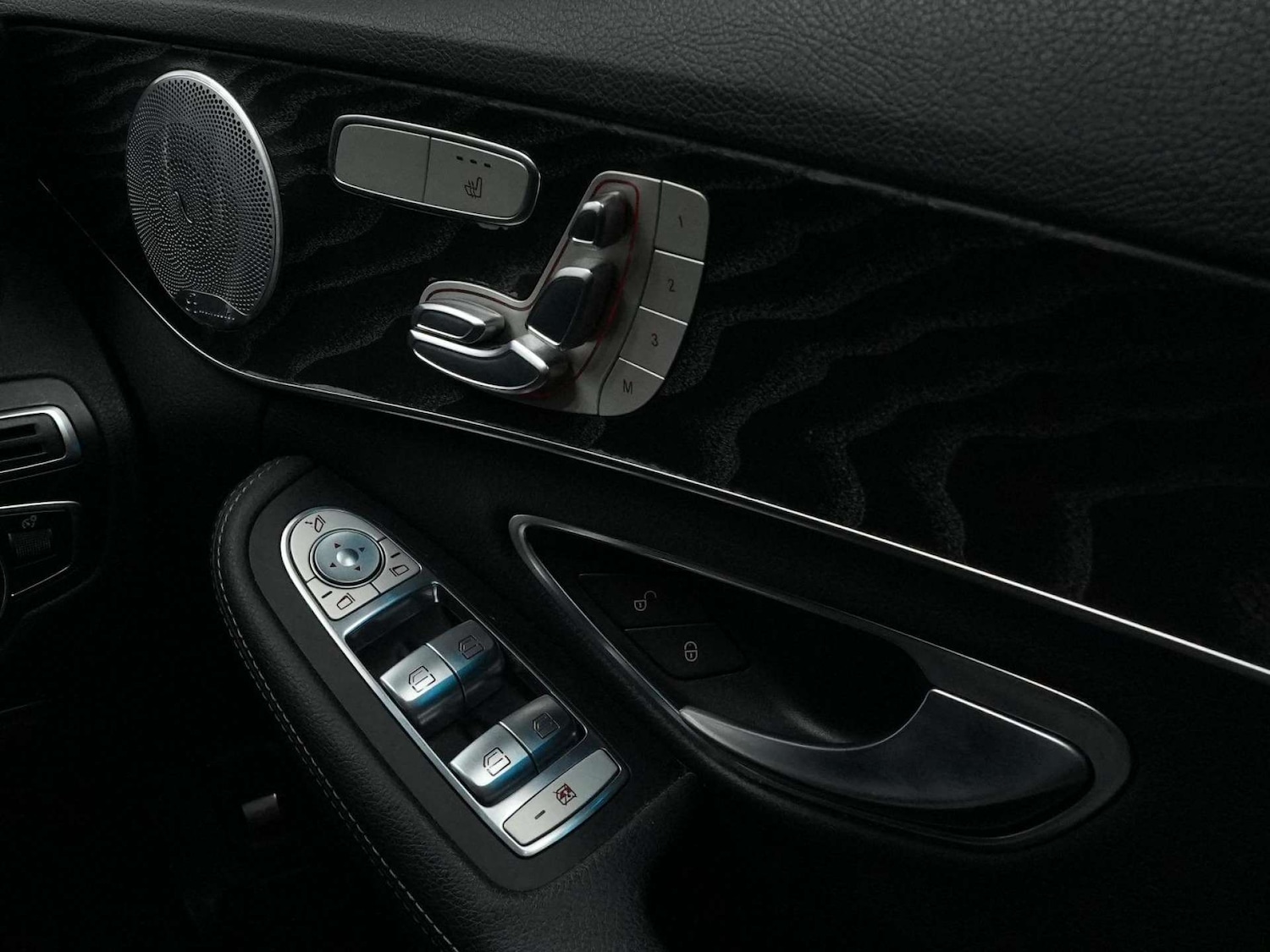 Used Mercedes-Benz C Class 2015 for sale - 77745616: Photo 61