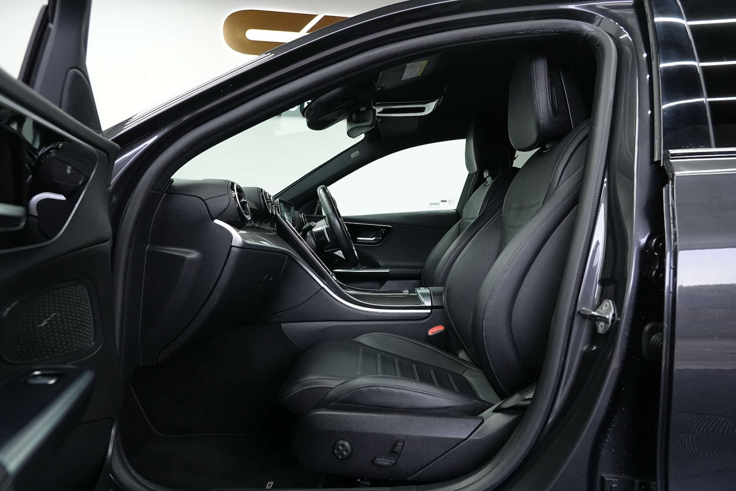 Used Mercedes-Benz C Class 2023 for sale - 77227813: Photo 65