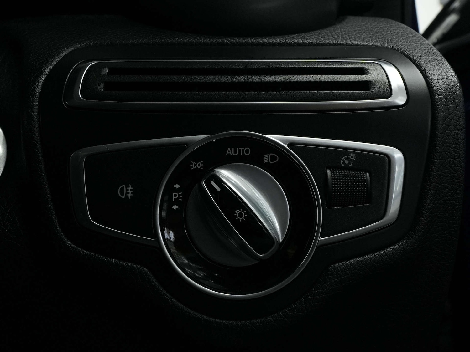 Used Mercedes-Benz C Class 2018 for sale - 77655620: Photo 73