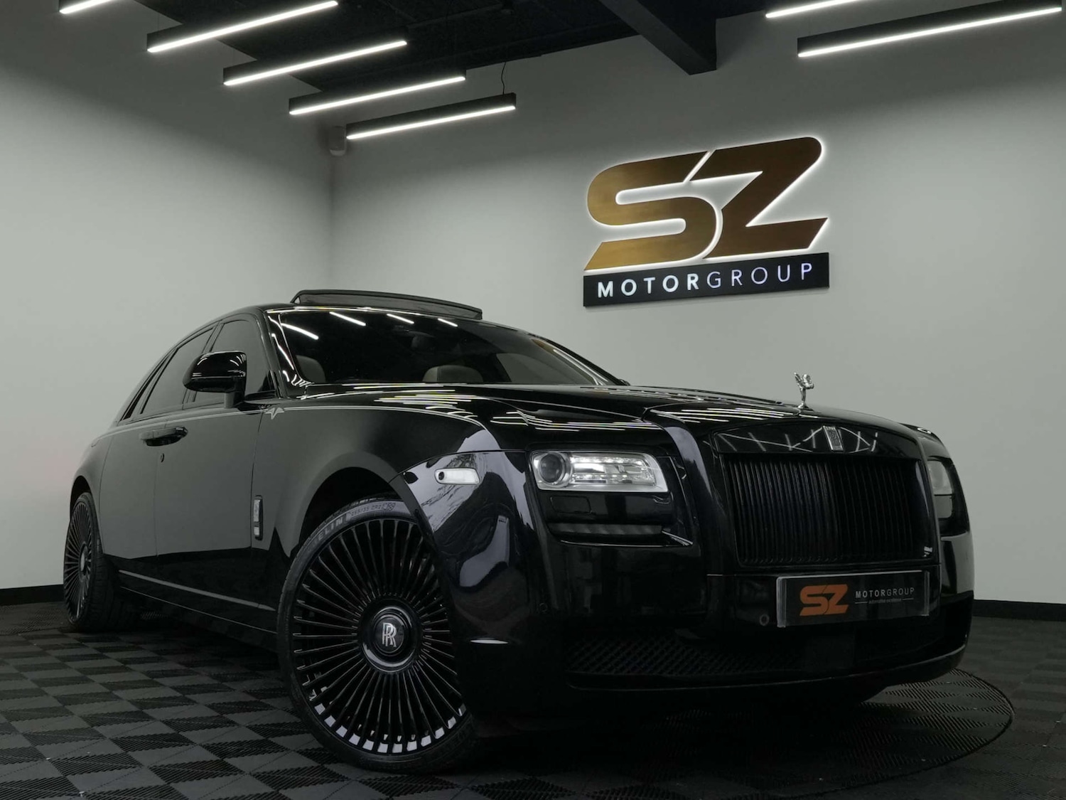 Used Rolls-Royce Ghost 2014 for sale - 76375097: Photo 1