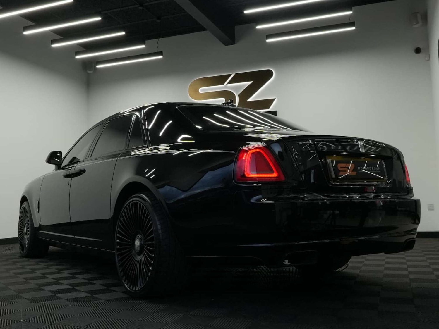 Used Rolls-Royce Ghost 2014 for sale - 76375097: Photo 2