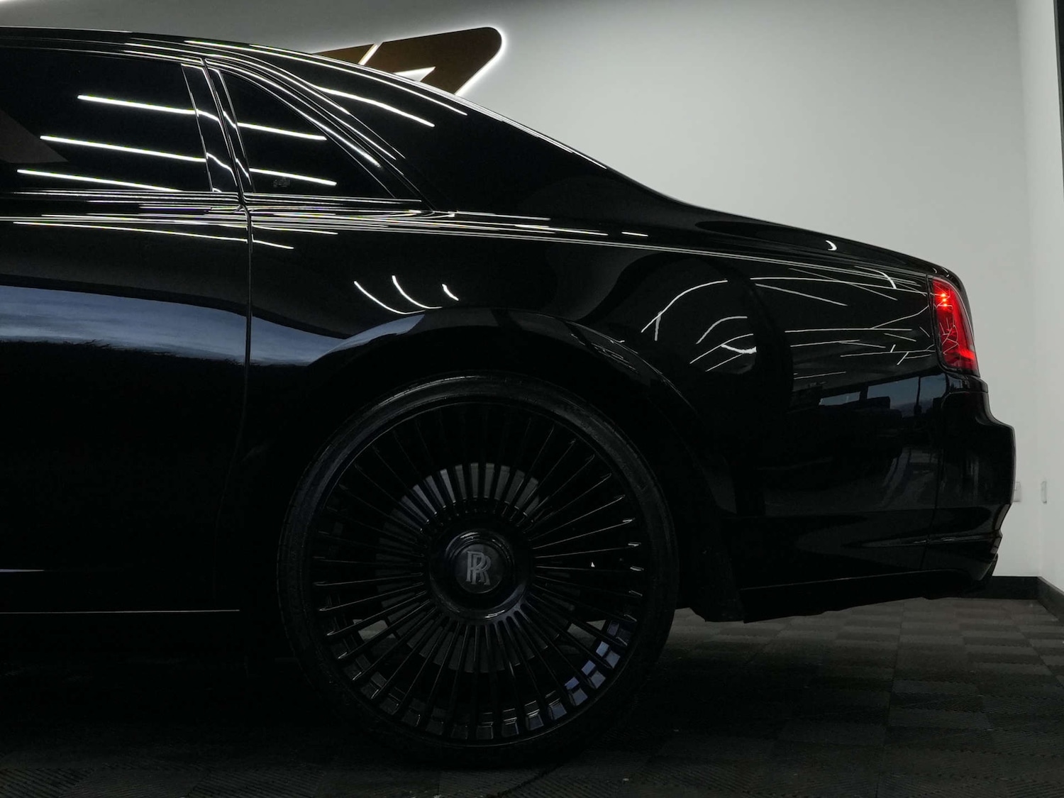 Used Rolls-Royce Ghost 2014 for sale - 76375097: Photo 38