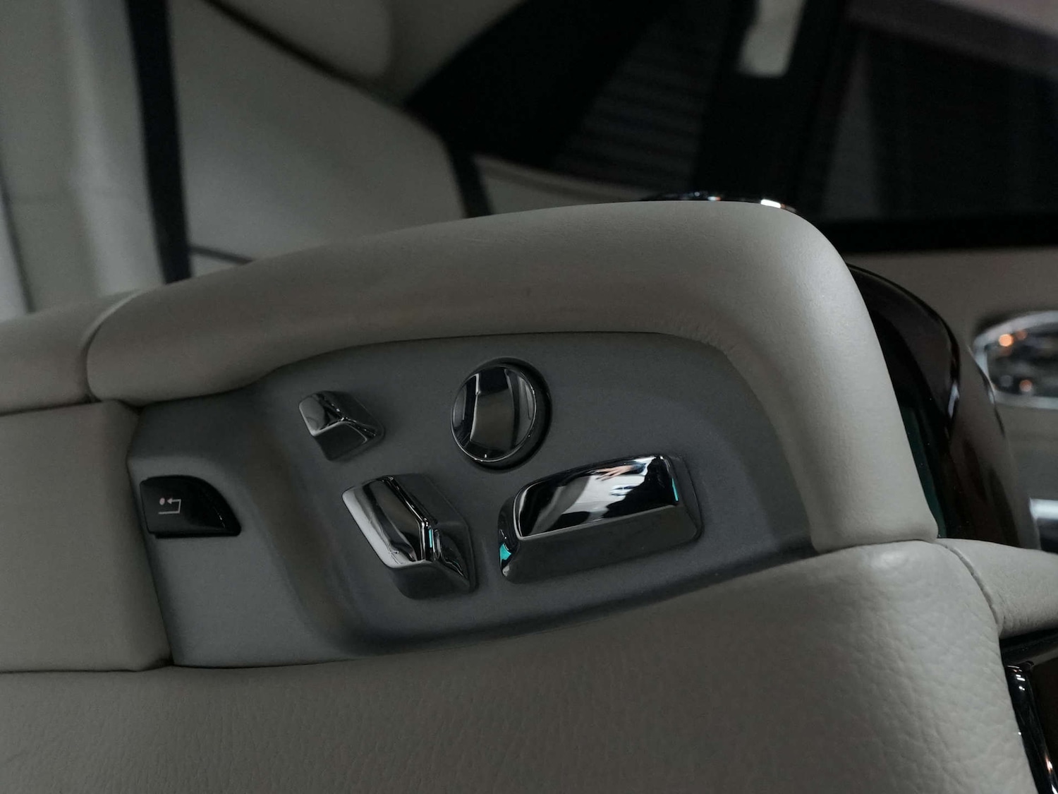 Used Rolls-Royce Ghost 2014 for sale - 76375097: Photo 70