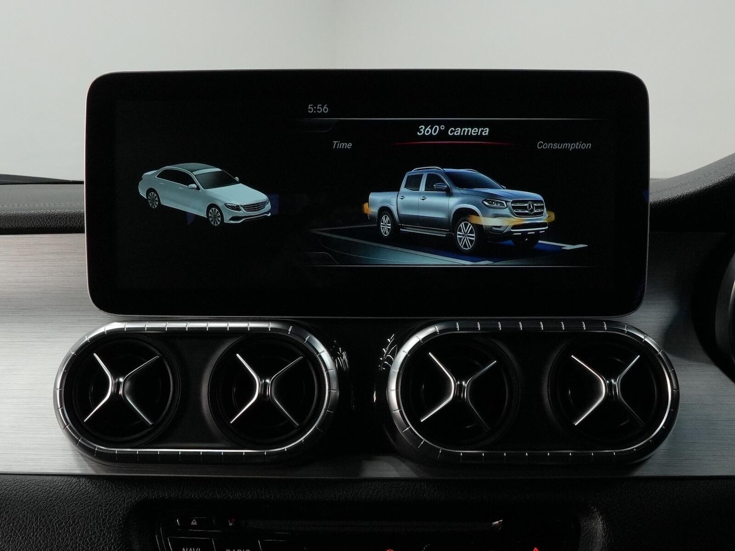 Used Mercedes-Benz X-Class 2018 for sale - 76138398: Photo 52