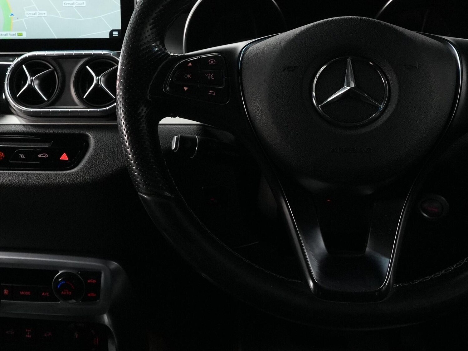 Used Mercedes-Benz X-Class 2018 for sale - 76138398: Photo 63