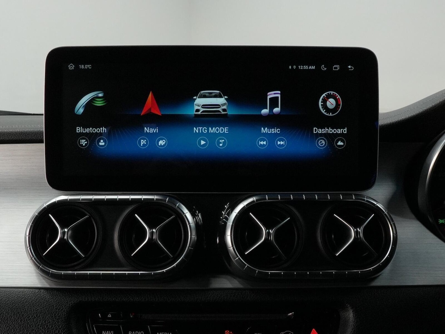 Used Mercedes-Benz X-Class 2018 for sale - 76138398: Photo 8