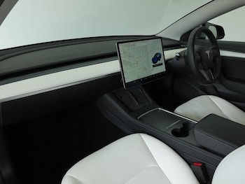 Used Tesla Model 3 2021 for sale - 75756397: Photo