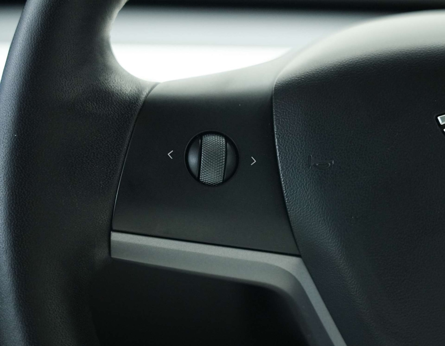 Used Tesla Model 3 2021 for sale - 77836407: Photo 55