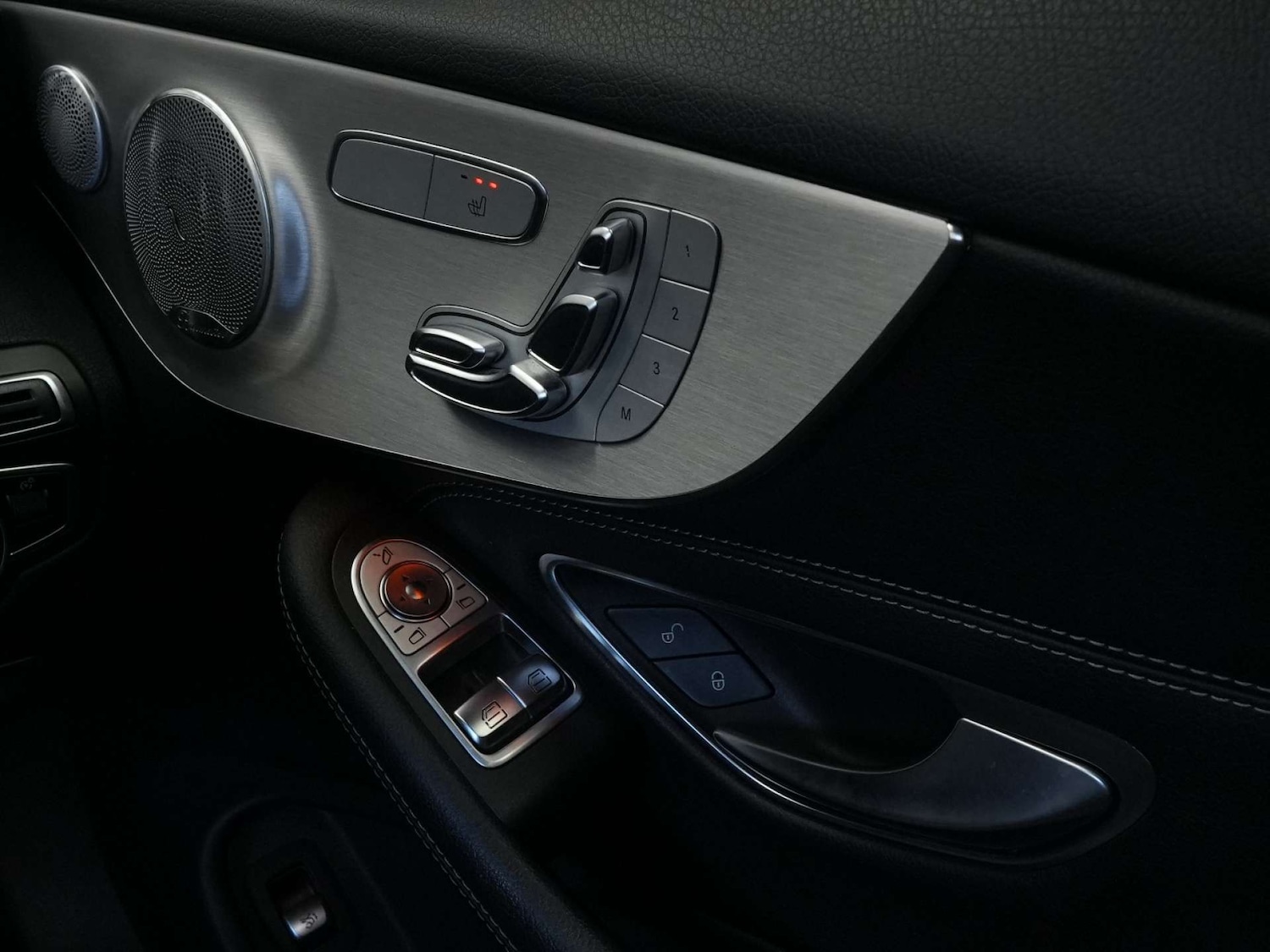 Used Mercedes-Benz C Class 2018 for sale - 77211840: Photo 32