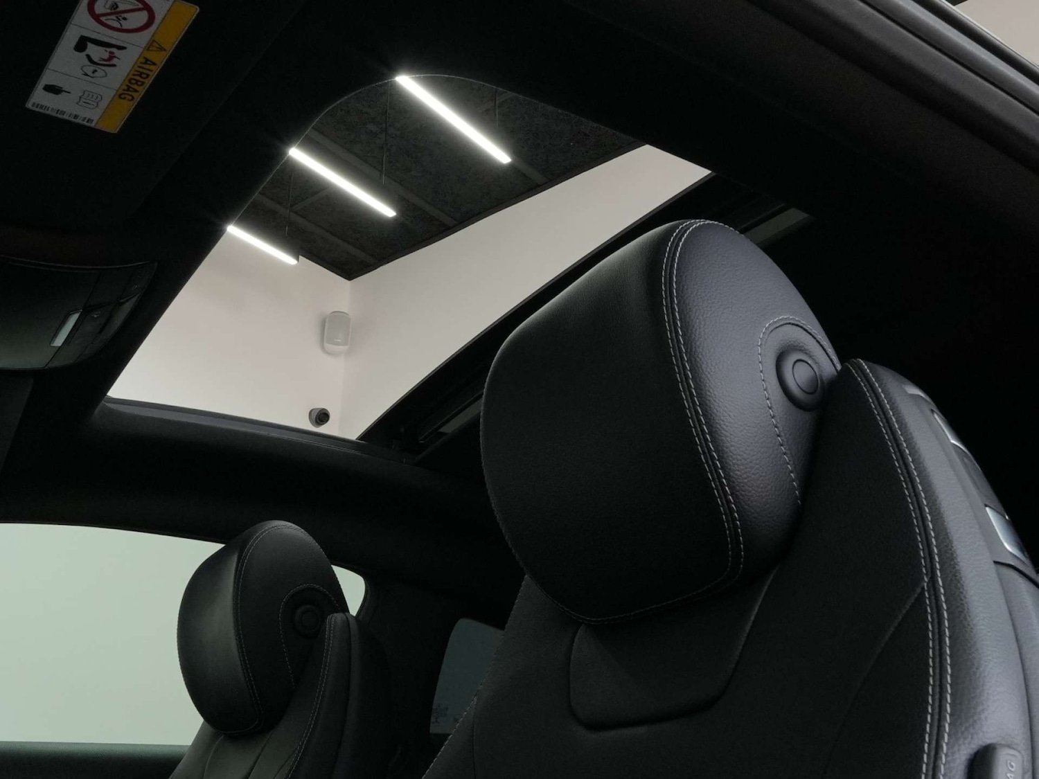 Used Mercedes-Benz C Class 2018 for sale - 77211840: Photo 6