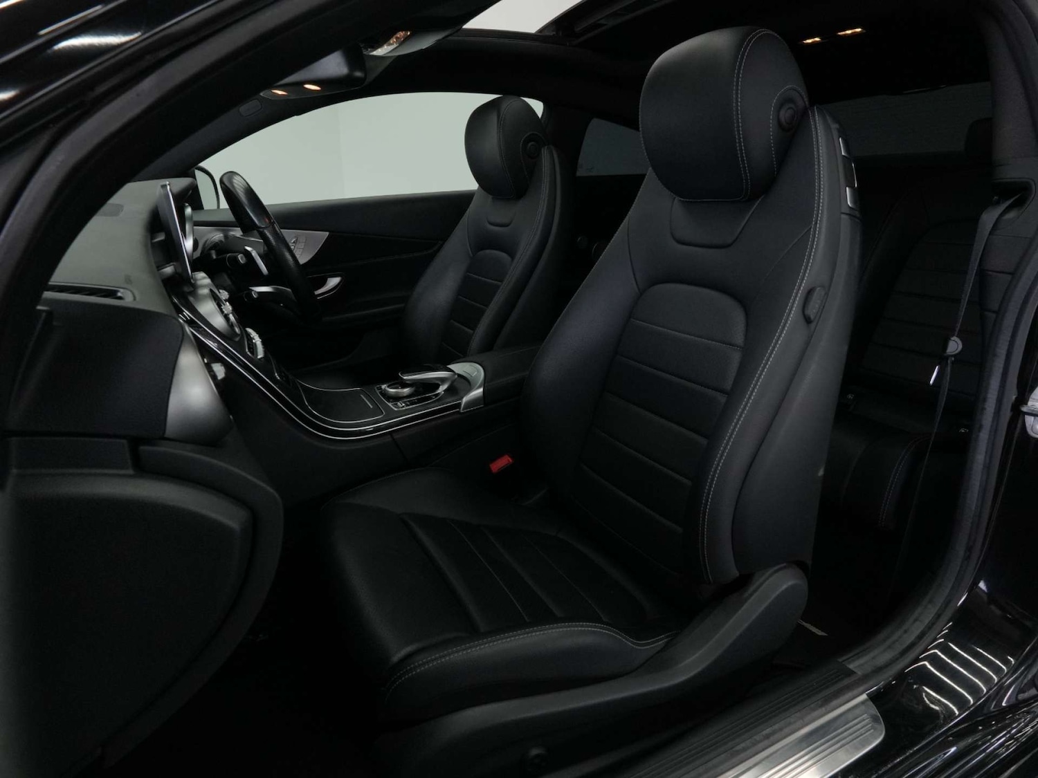 Used Mercedes-Benz C Class 2018 for sale - 77211840: Photo 67