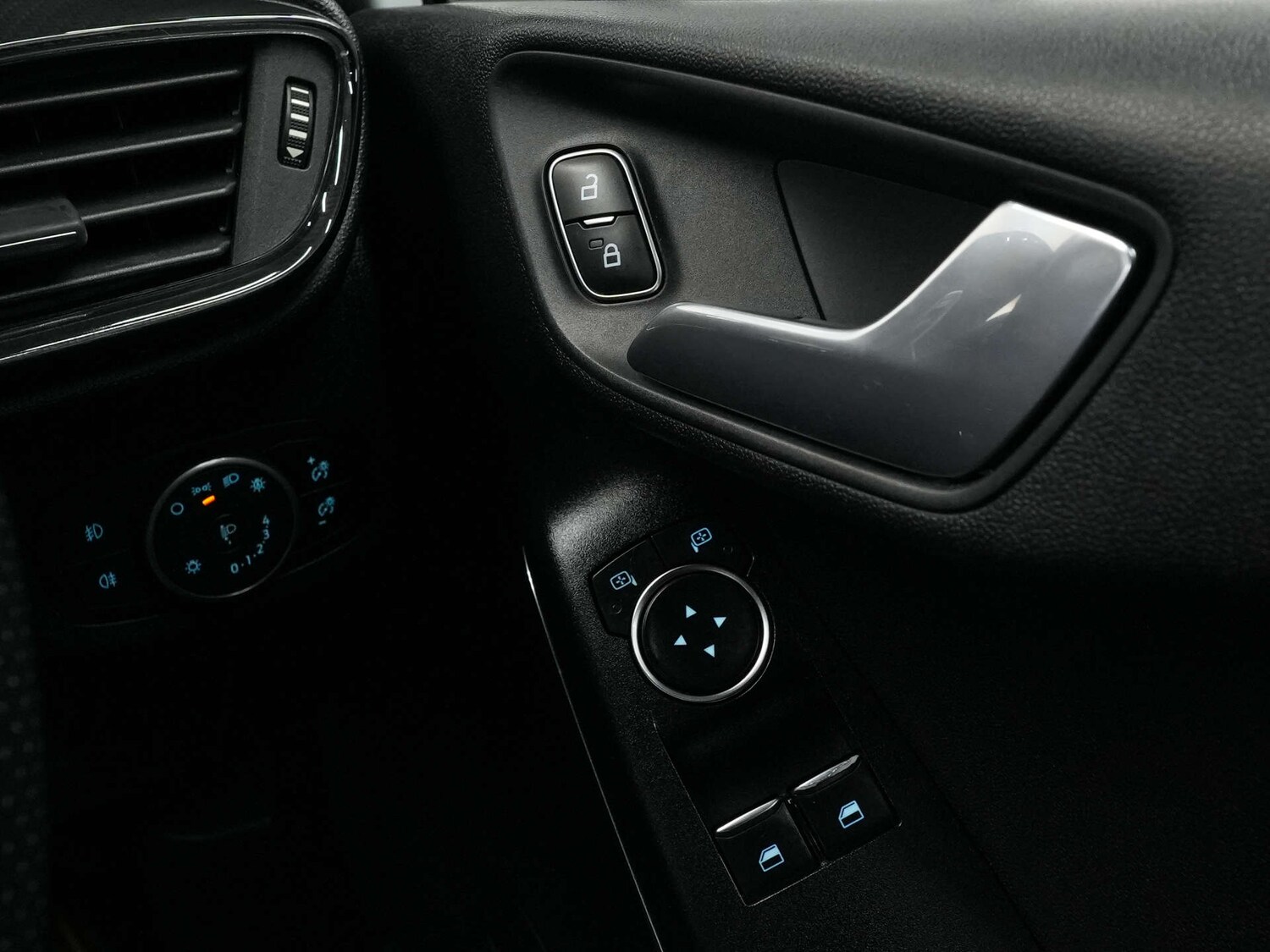 Used Ford Fiesta 2018 for sale - 76453763: Photo 67