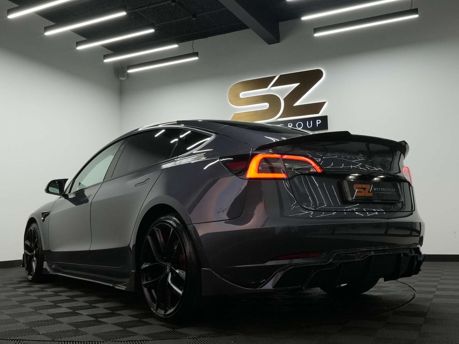 Used Tesla Model 3 2021 for sale - 77355558: Photo 2