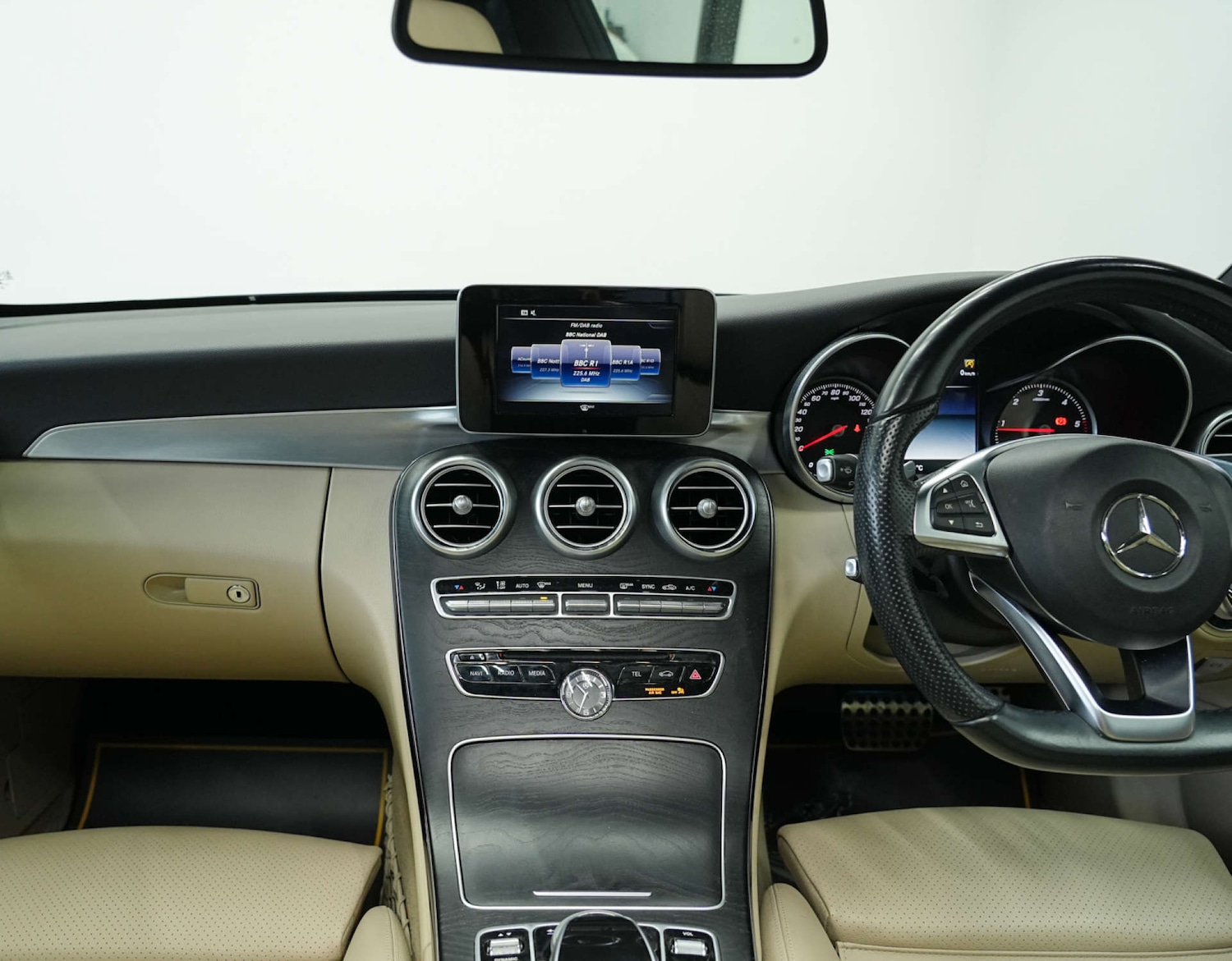 Used Mercedes-Benz C Class 2016 for sale - 77492487: Photo 24