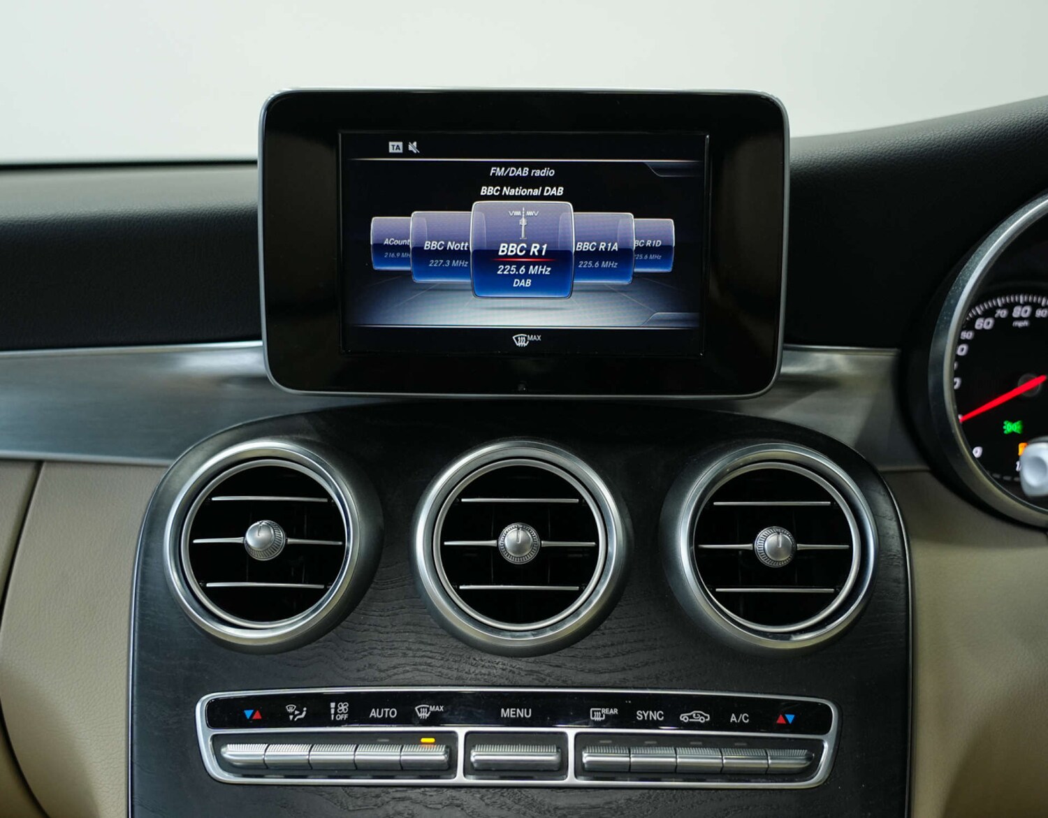 Used Mercedes-Benz C Class 2016 for sale - 77492487: Photo 47