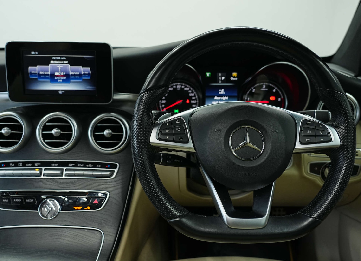 Used Mercedes-Benz C Class 2016 for sale - 77492487: Photo 59