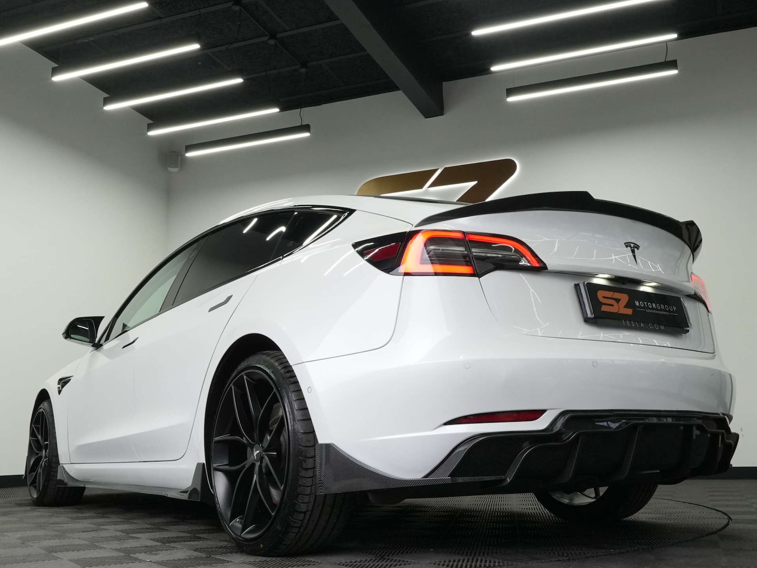 Used Tesla Model 3 2021 for sale - 77247842: Photo 2